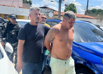 Homem que praticou homicídio há 13 anos é preso pela polícia enquanto dormia em casa no Piauí