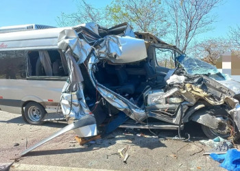 Sete pessoas da mesma família morrem em grave acidente durante viagem de Alagoas ao Piauí