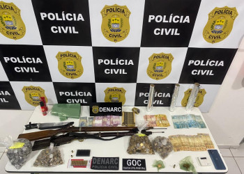 Denarc prende condenado por tráfico com drogas, dinheiro e apreende armas durante operação no Piauí