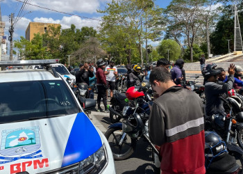 Motoristas por aplicativo realizam manifestação e cobram por Segurança em Teresina