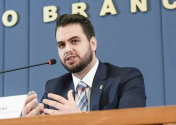 PF prende ex-assessor e ex-ajudante de ordens de Bolsonaro