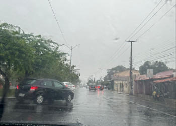 Inmet mantém alerta de chuvas intensas de até 100 mm para todo o Piauí