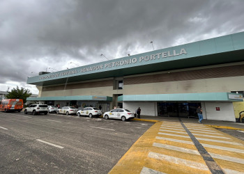 Aeroporto de Teresina começa a receber doações para vítimas das chuvas no RS