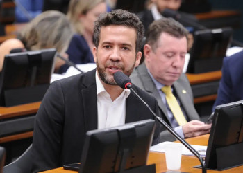 Luiz Fux autoriza a quebra de sigilos bancário e fiscal de Janones e assessores