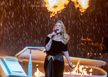 Adele cancela apresentações em Las Vegas por orientação médica