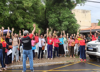 Professores da rede municipal de ensino de Teresina iniciam greve por tempo indeterminado