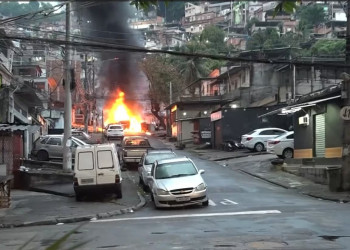 Megaoperação contra o CV no Rio chega a 64 mortos e 81 presos; noite tem mais confrontos