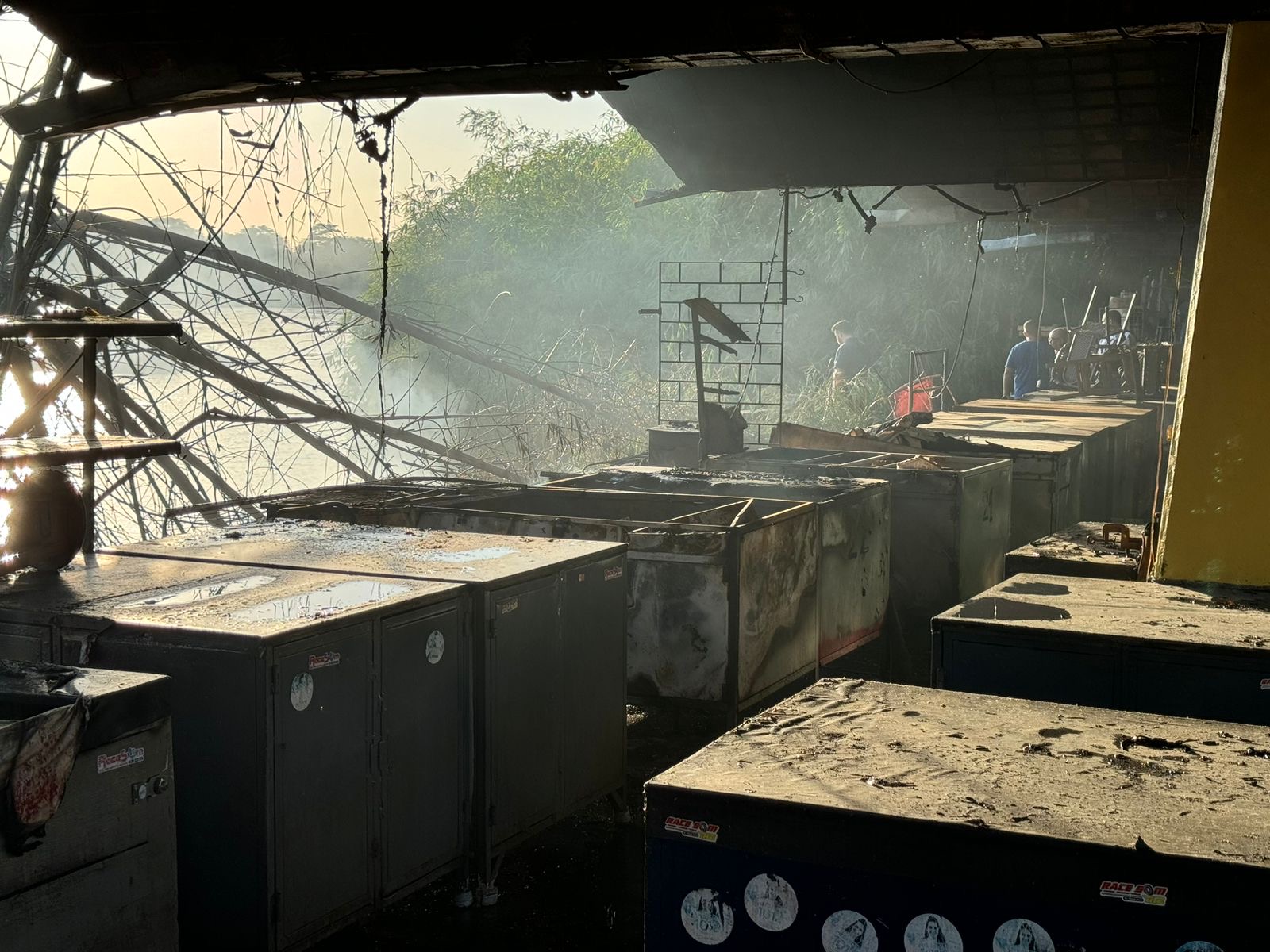 Incêndio atinge Troca-Troca, em Teresina