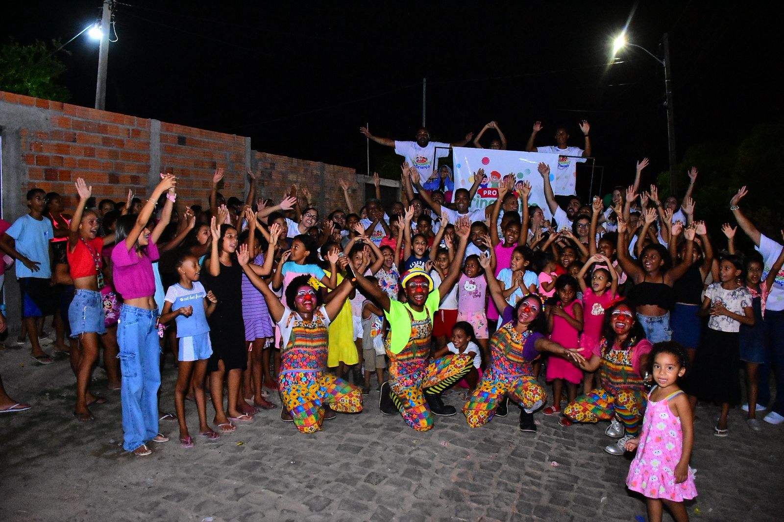Vereador Felipe Vieira executa projeto “Brincadeira de Criança” em bairros de Floriano, no Piauí