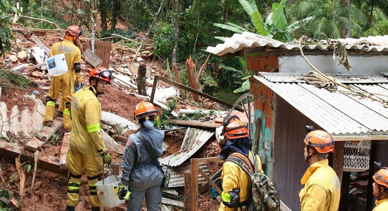 Sobe Para O N Mero De Mortes Causadas Pelo Temporal No Litoral Norte De Sp No Dia De