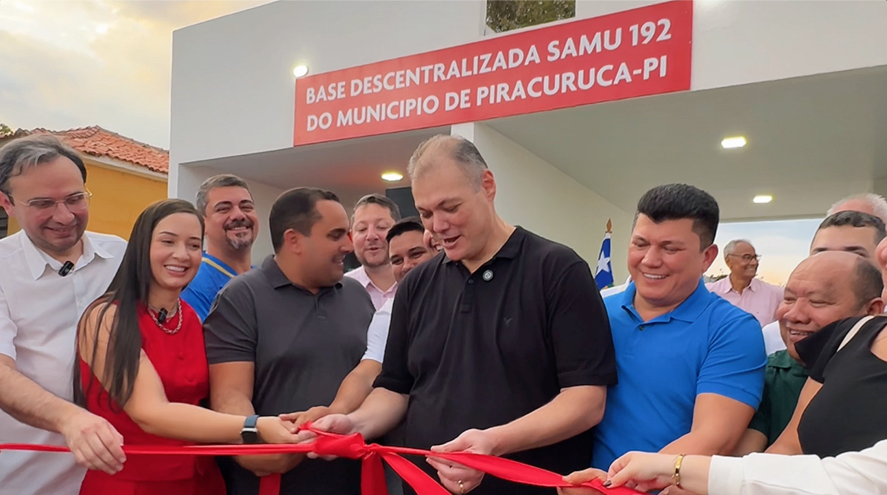 Prefeito Marcelo Jatobá entrega sede do SAMU e inaugura iluminação do Estádio Municipal em Piracuruca