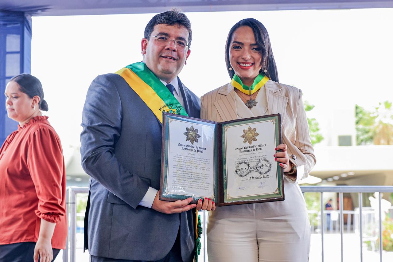 Rafael Fonteles entrega Medalha da Ordem do Mérito Renascença a 33 personalidades