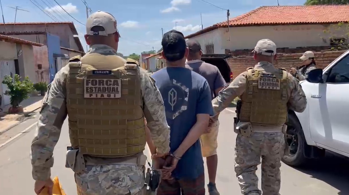 Em nova fase da 'Rastreados', Polícia Civil mira em lojas suspeitas de venda de peças e veículos roubados em Demerval Lobão, Piauí