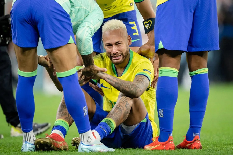 Neymar diz não saber se continua na seleção após eliminação na Copa