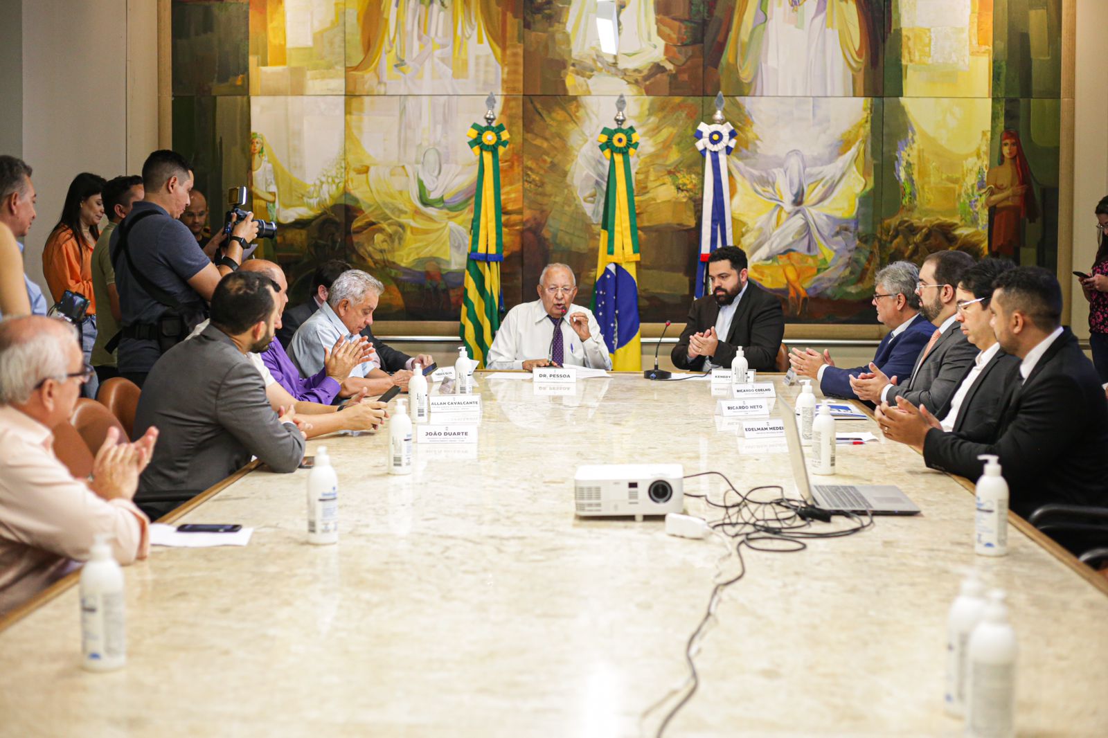 Prefeitura De Teresina Lança Concurso Público Com 13 Vagas Imediatas ...