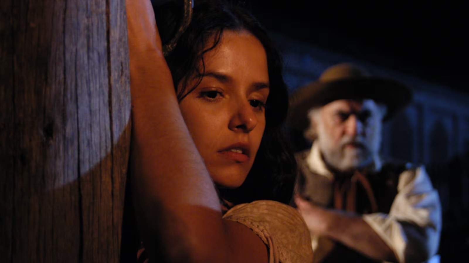 Saiba 7 bons motivos para assistir A Escrava Isaura, de volta à RECORD, nesta segunda (01)
