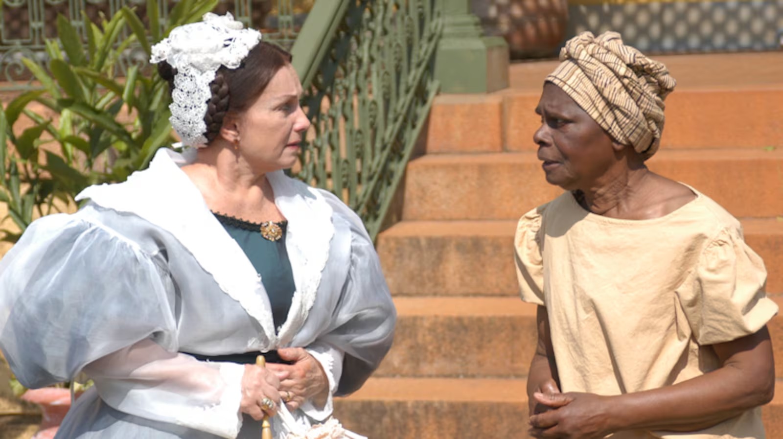 Saiba 7 bons motivos para assistir A Escrava Isaura, de volta à RECORD, nesta segunda (01)