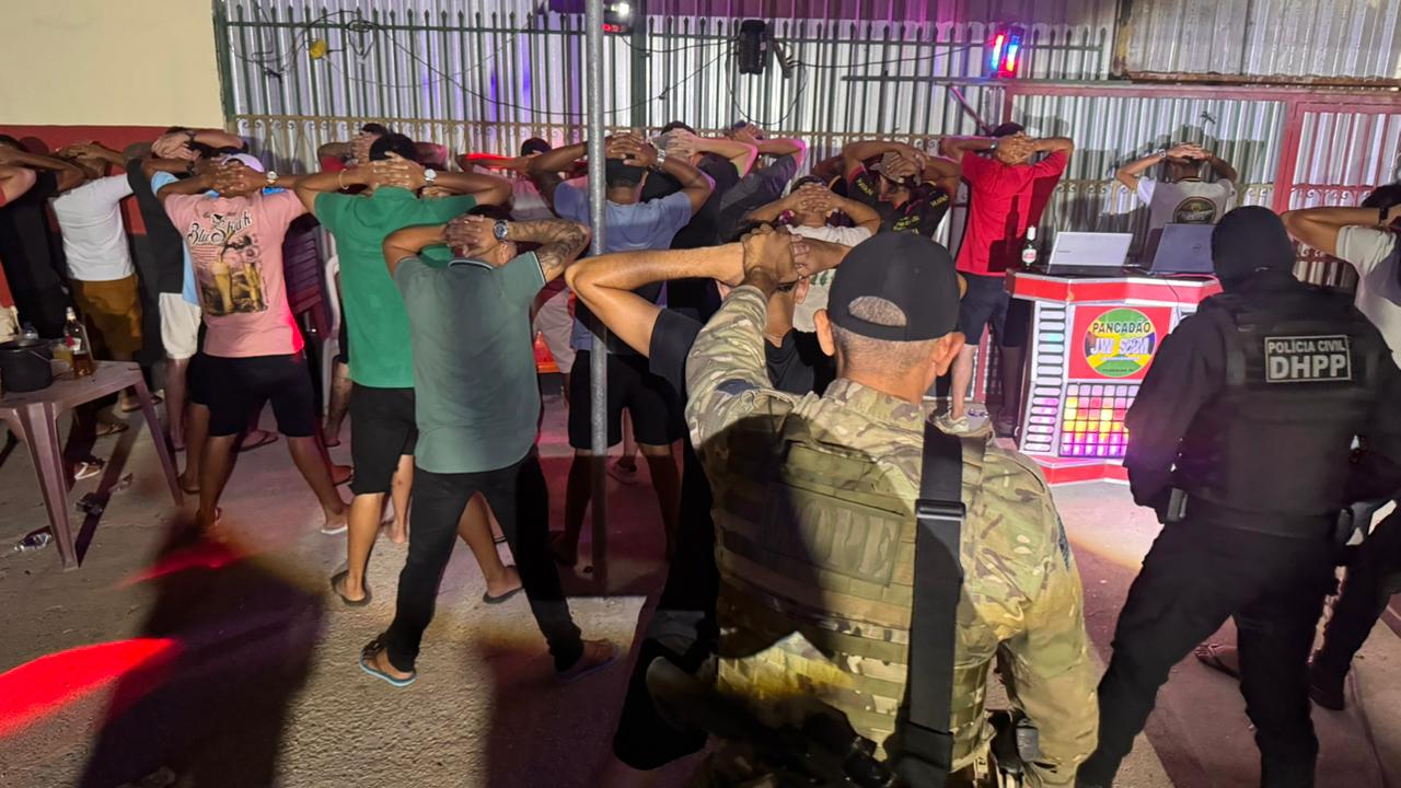 Polícia suspende baile de reggae em Teresina