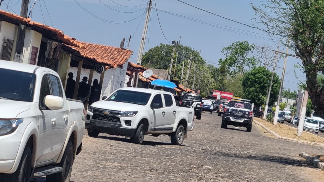 Duas mulheres são presas por tráfico de drogas durante operação policial em Floriano