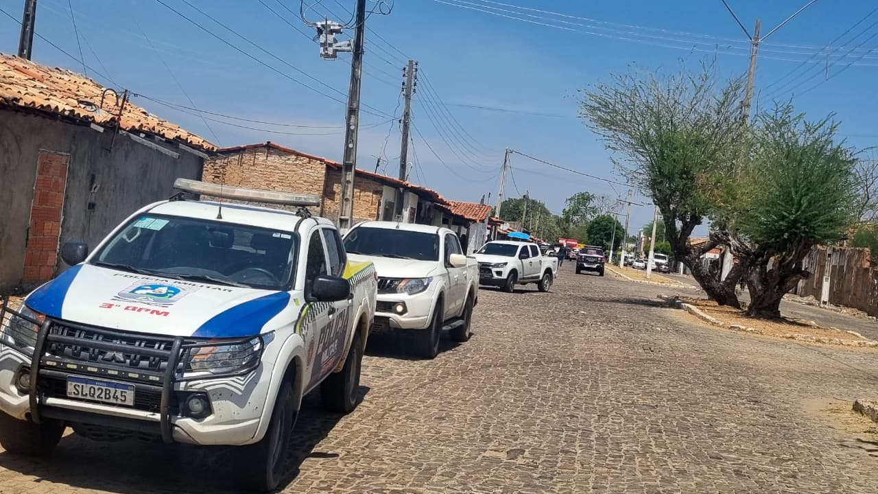 Duas mulheres são presas por tráfico de drogas durante operação policial em Floriano