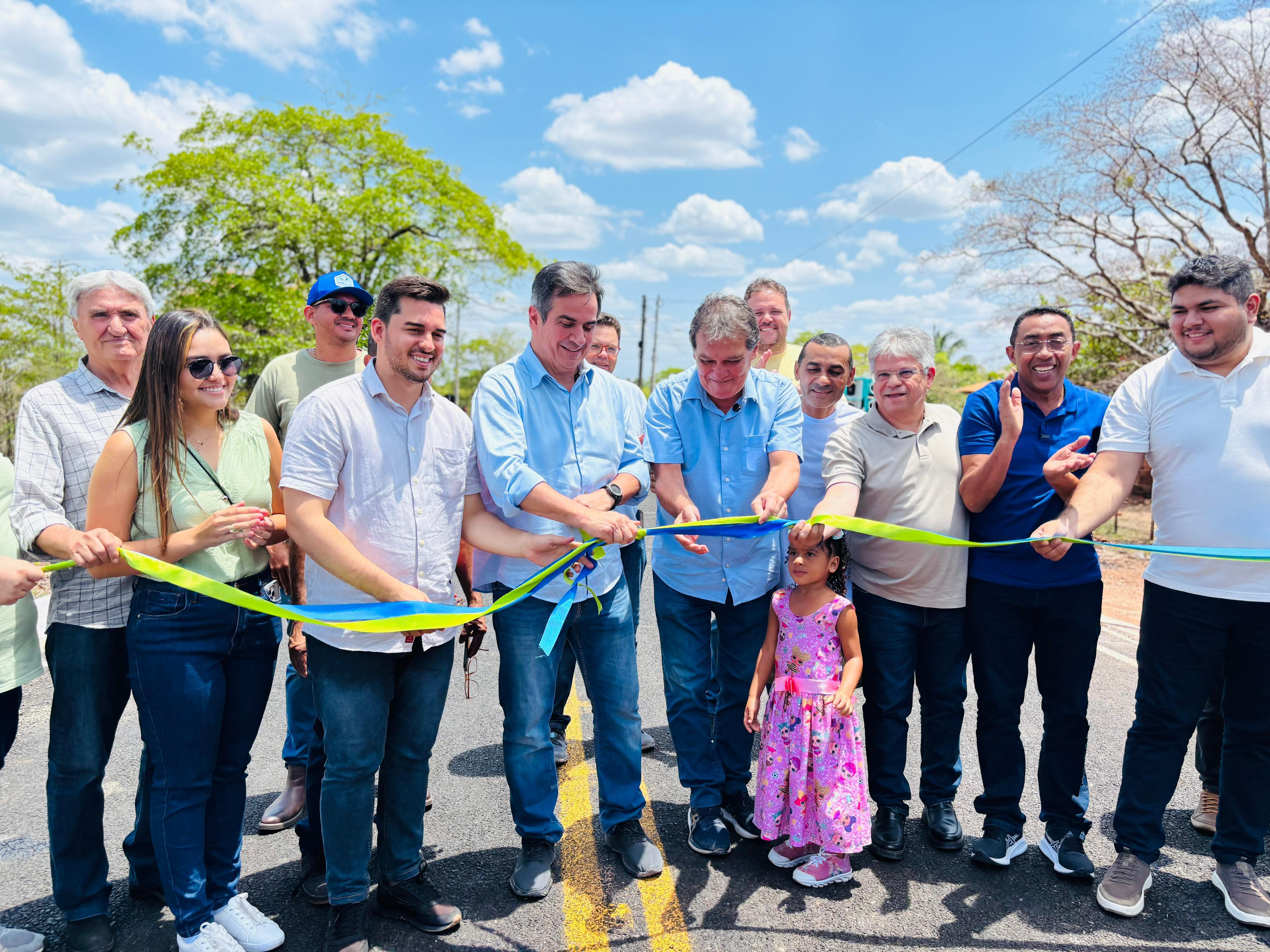 Prefeitura de União entrega 2,74 km de asfalto entre o Enxu e as Cajazeiras