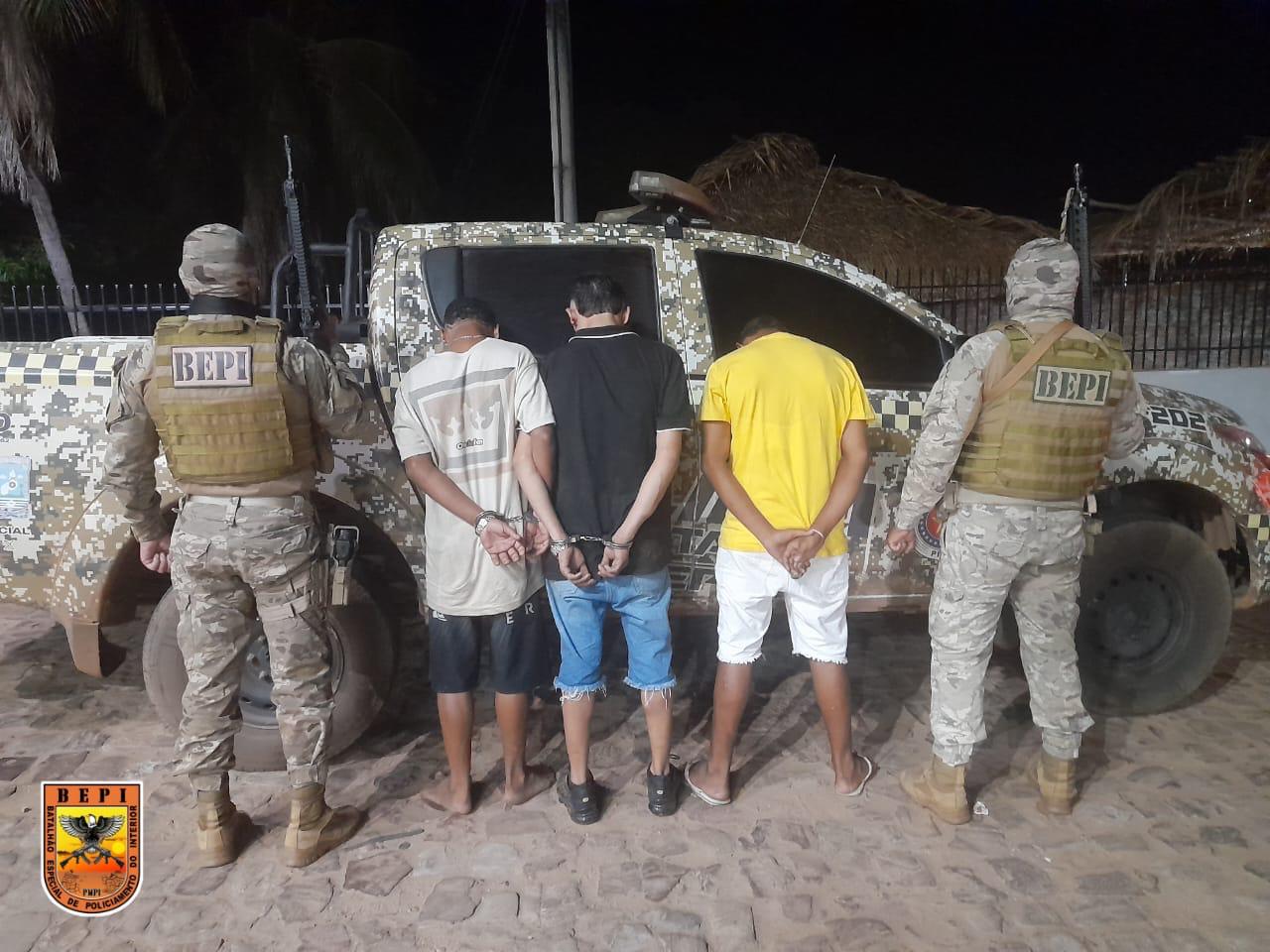 Baile de reggae é alvo da PM e resulta em prisão, apreensão de arma e drogas no Norte do Piauí