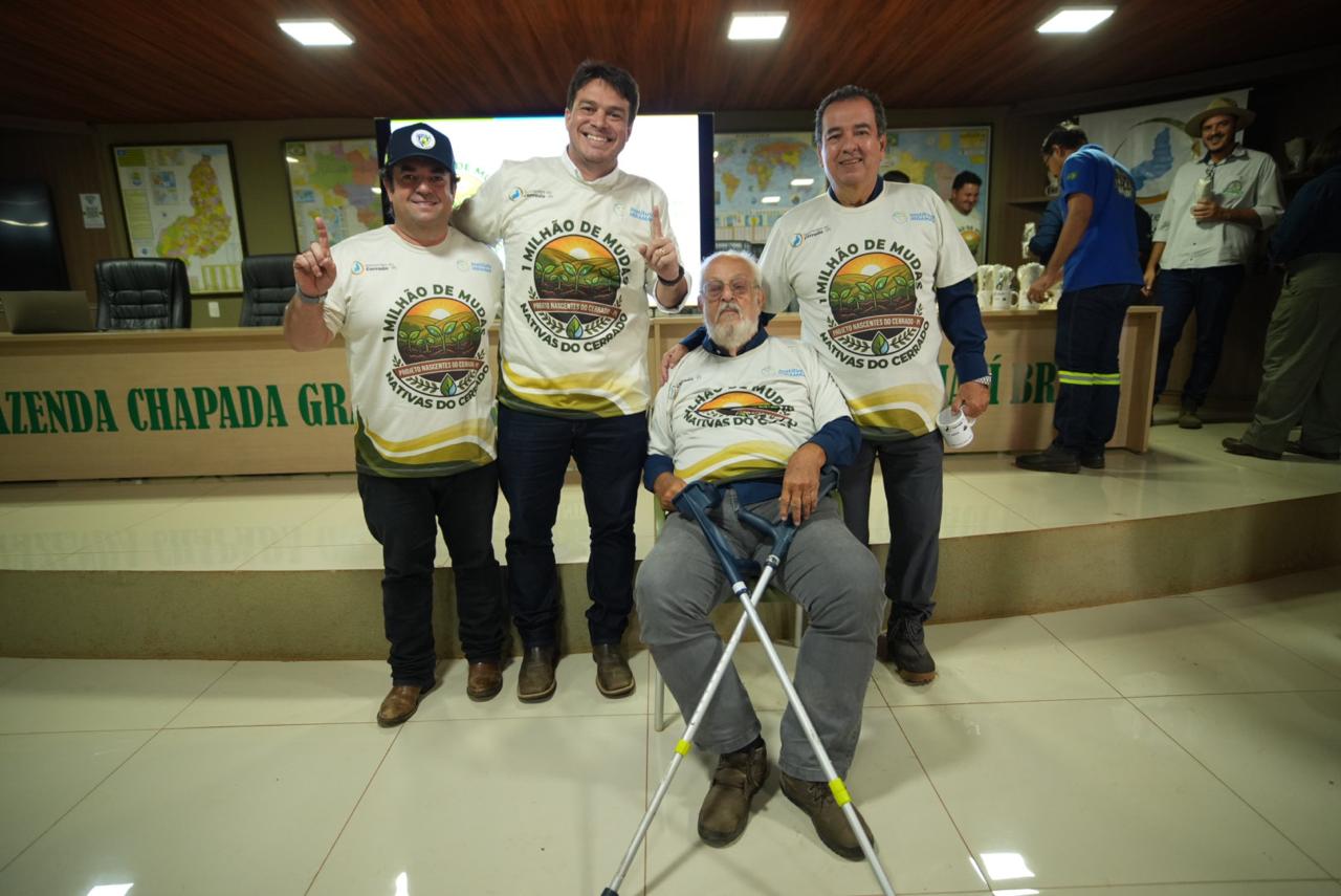 Instituto Ibramar e Fazenda Chapada Grande plantam muda simbólica que marca 1 milhão de árvores em ação de recuperação ambiental
