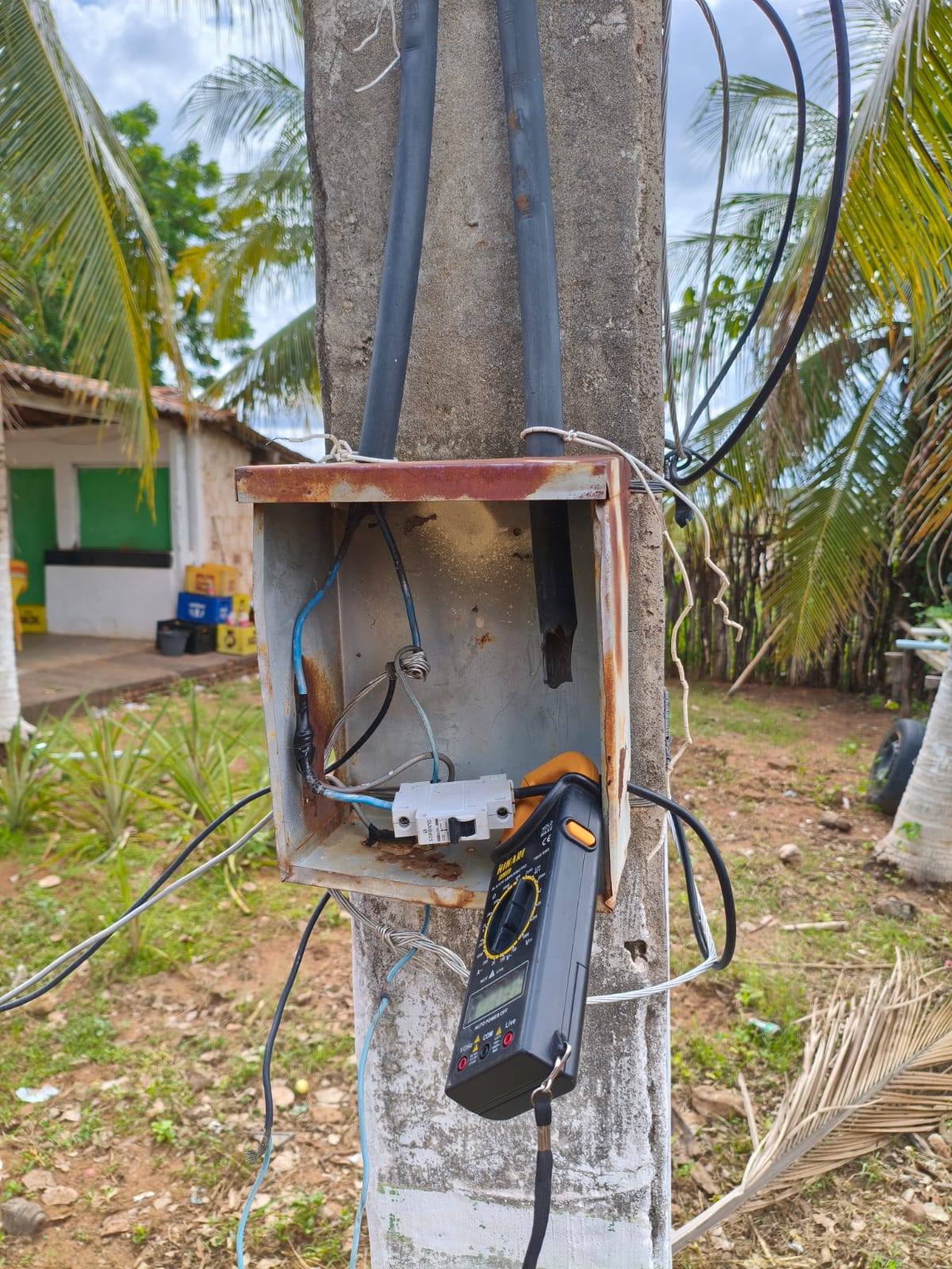 Operação da DEBESP flagra furto de energia em quatro municípios do Sul do Piauí