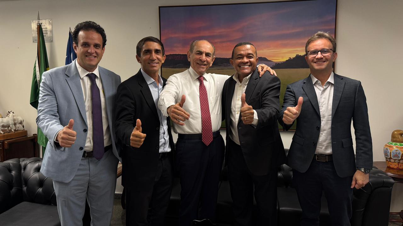 Prefeito Manim do Povo cumpre agenda em Brasília em busca de recursos para São Pedro do Piauí