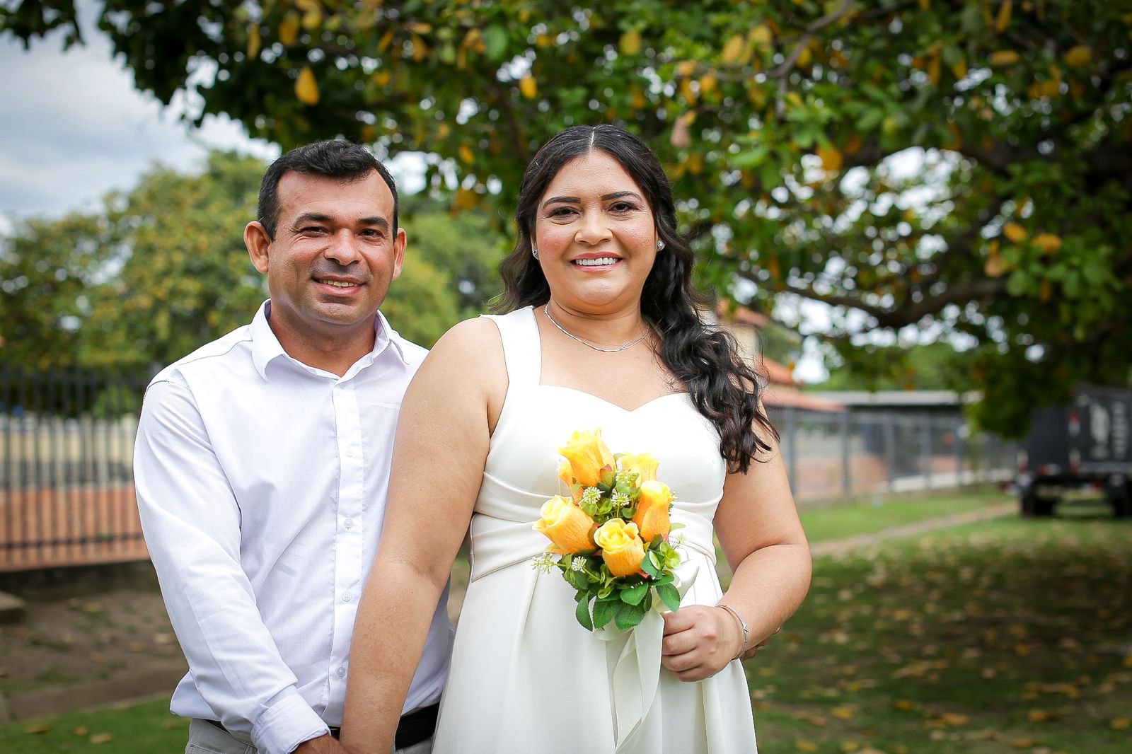 Mais de 180 casais oficializam união em casamento comunitário realizado no Centro de Teresina
