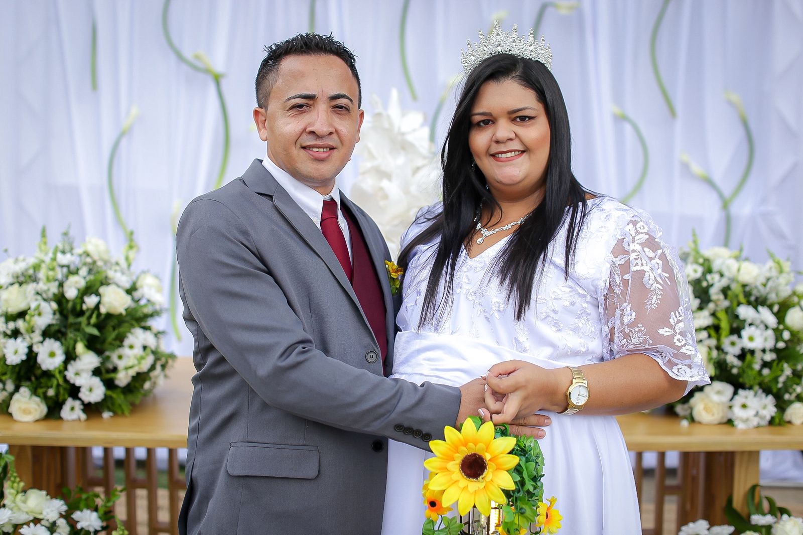 Mais de 180 casais oficializam união em casamento comunitário realizado no Centro de Teresina