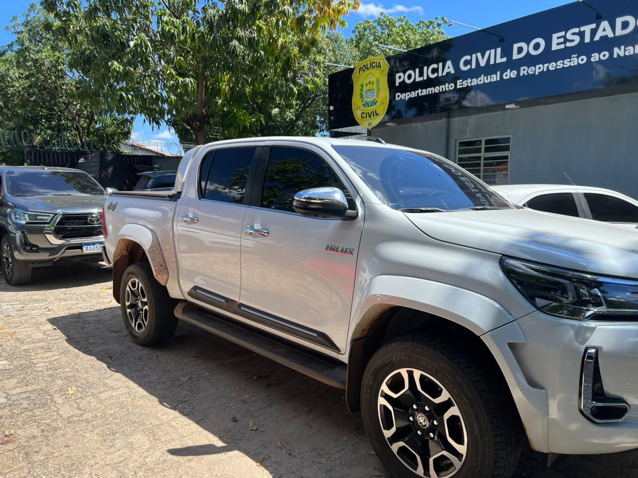 Polícias Civil e Militar prendem três pessoas na zona Sudeste de Teresina